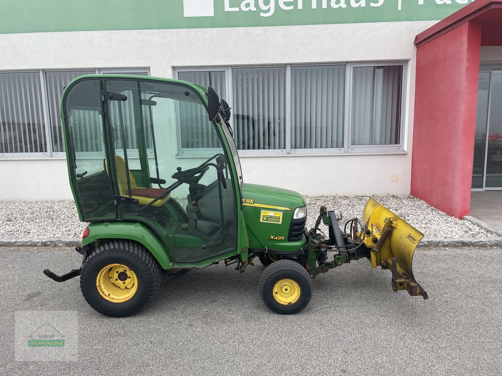 Kommunaltraktor van het type John Deere X495, Gebrauchtmaschine in Mattersburg (Foto 1)