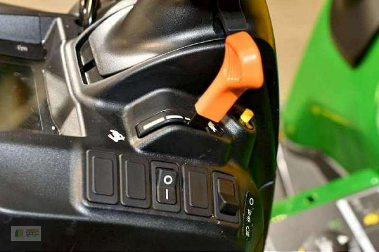 Kommunaltraktor typu John Deere X940 KOMPAKTTRAKTOR, Neumaschine v Bremervörde (Obrázek 9)