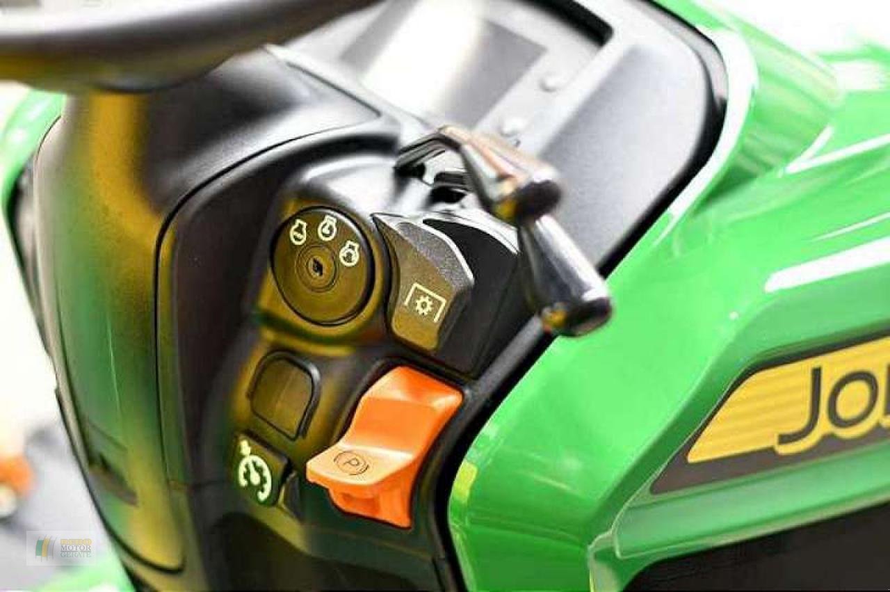 Kommunaltraktor des Typs John Deere X949 KOMPAKTTRAKTOR, Neumaschine in Cloppenburg (Bild 5)