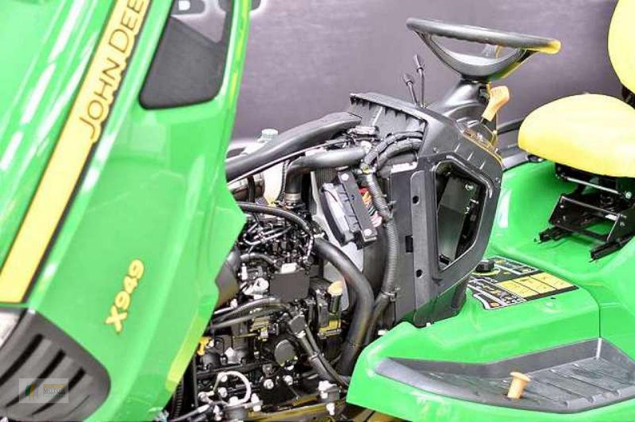 Kommunaltraktor des Typs John Deere X949 KOMPAKTTRAKTOR, Neumaschine in Cloppenburg (Bild 9)