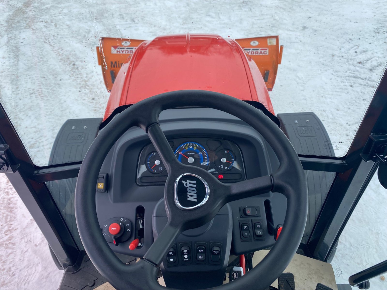 Kommunaltraktor типа Kioti CK 4030 C, Neumaschine в Klempau (Фотография 8)