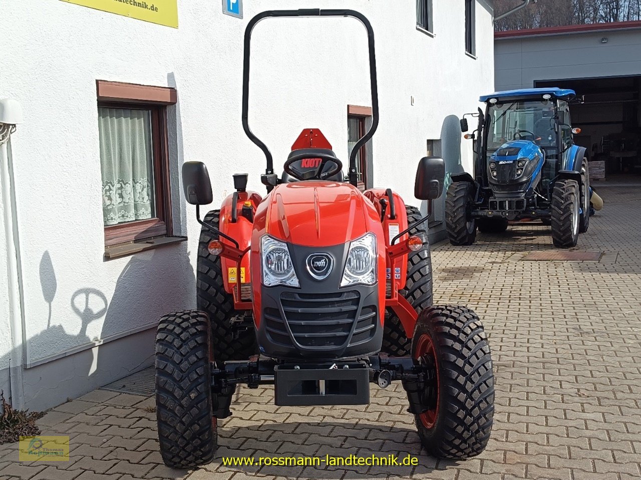Kommunaltraktor typu Kioti CK3530, Neumaschine v Tegernbach (Obrázek 3)