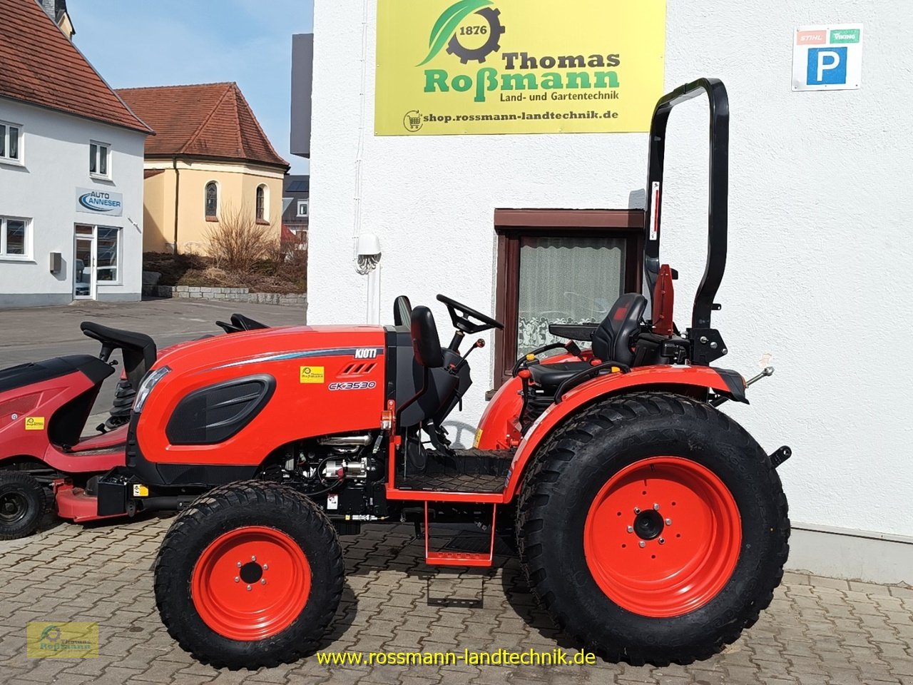 Kommunaltraktor typu Kioti CK3530, Neumaschine v Tegernbach (Obrázek 4)