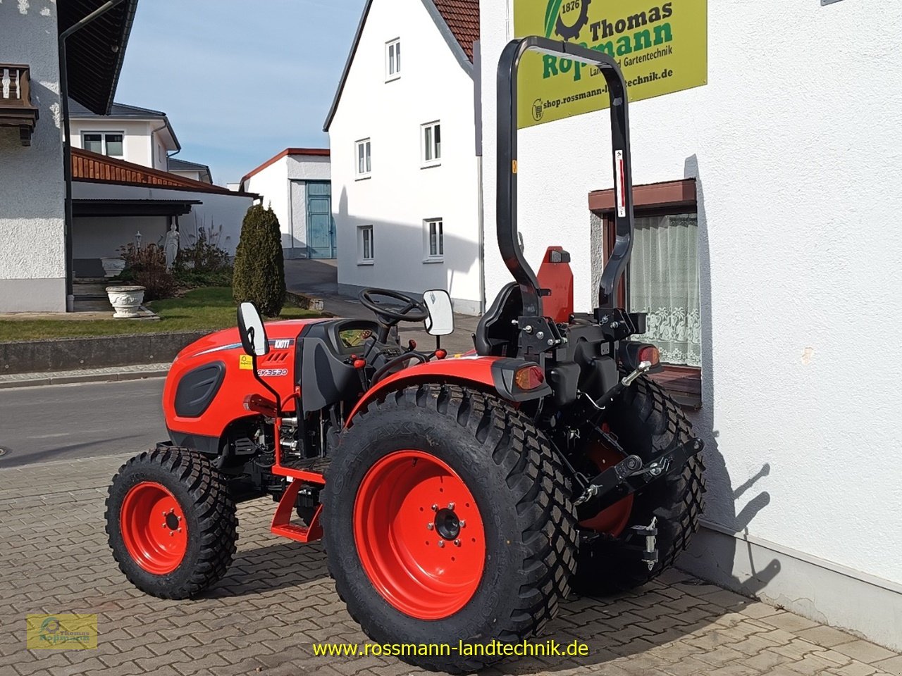 Kommunaltraktor typu Kioti CK3530, Neumaschine v Tegernbach (Obrázek 7)