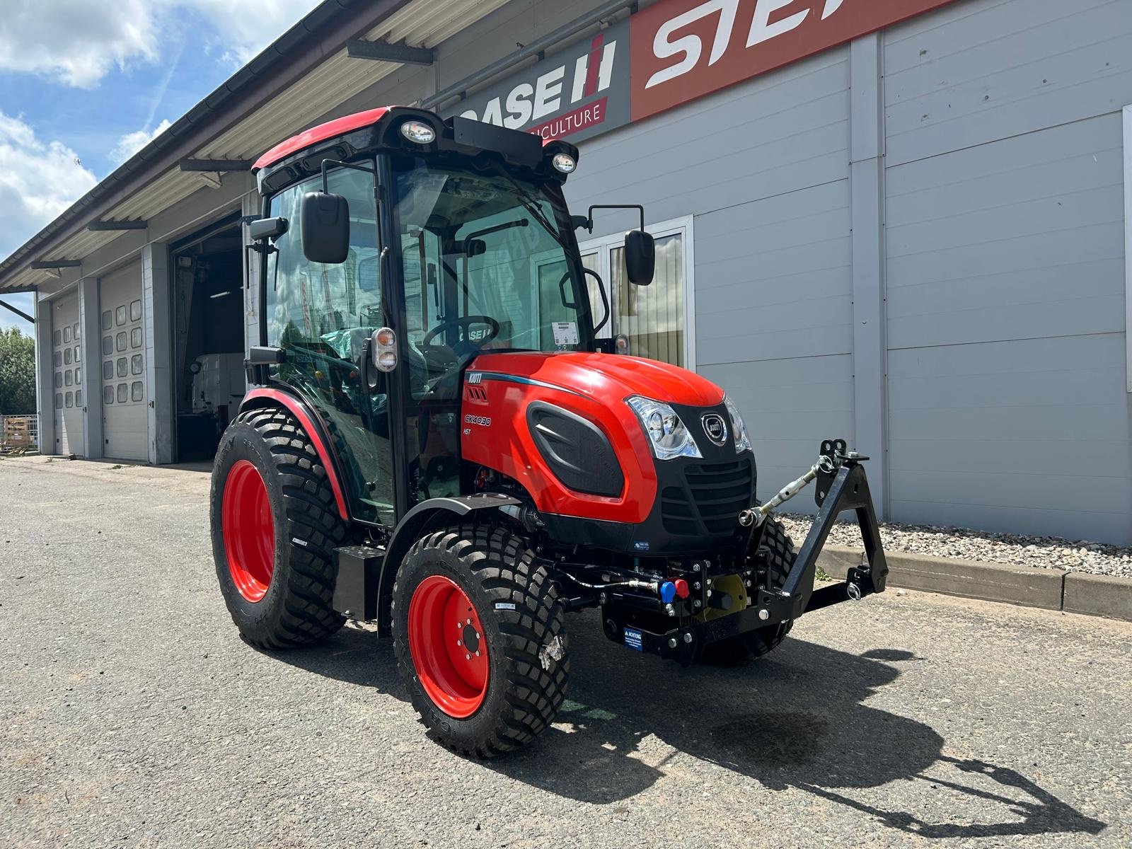 Kommunaltraktor typu Kioti CK4030, Neumaschine v Klempau (Obrázek 4)