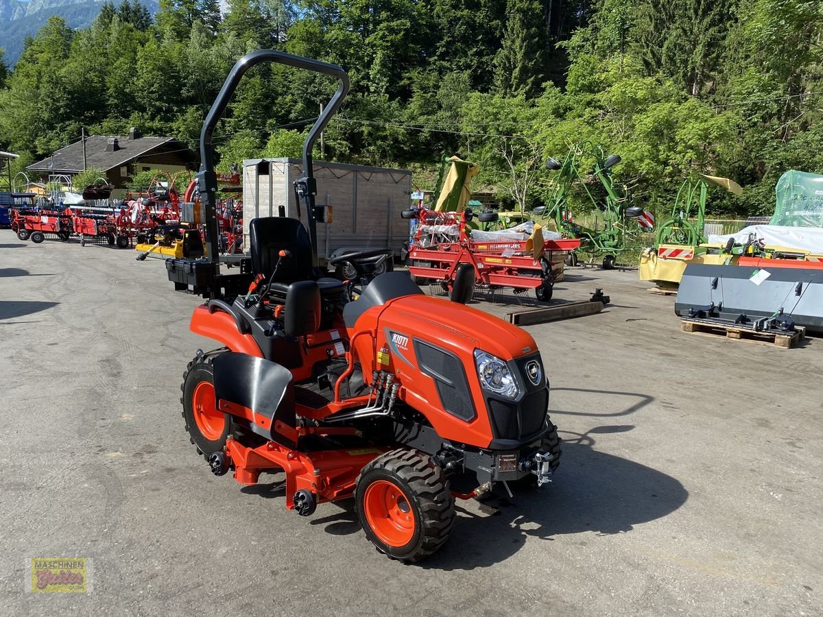 Kommunaltraktor typu Kioti CS 2520, Neumaschine v Kötschach (Obrázek 12)