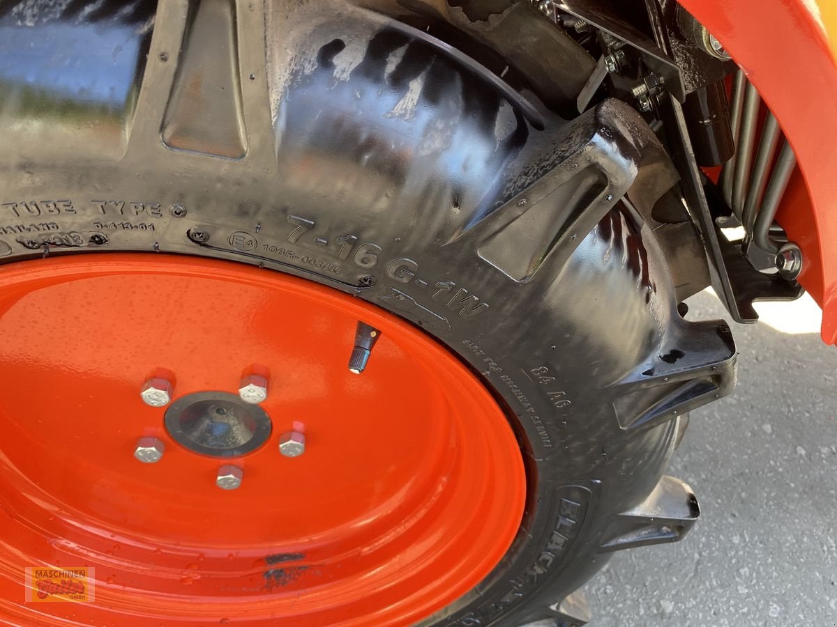 Kommunaltraktor des Typs Kioti CS 2520, Neumaschine in Kötschach (Bild 4)