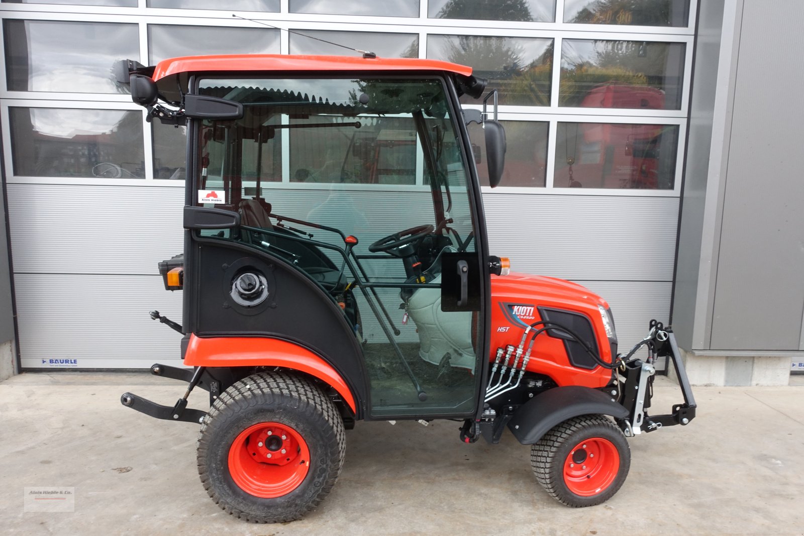 Kommunaltraktor typu Kioti CS2520H, Neumaschine v Tapfheim (Obrázek 9)