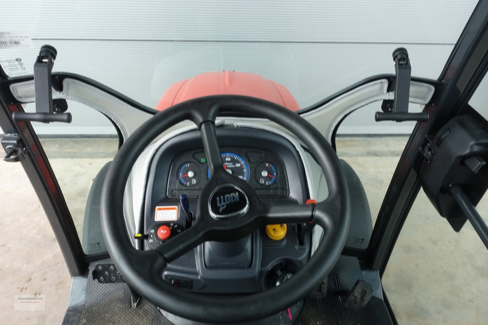 Kommunaltraktor typu Kioti CS2520H, Neumaschine v Tapfheim (Obrázek 14)