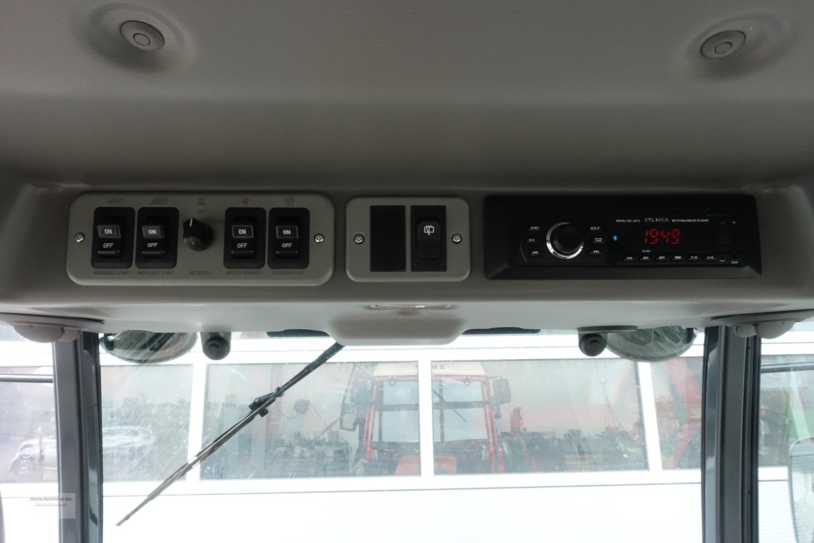 Kommunaltraktor typu Kioti CS2520H, Neumaschine v Tapfheim (Obrázek 16)