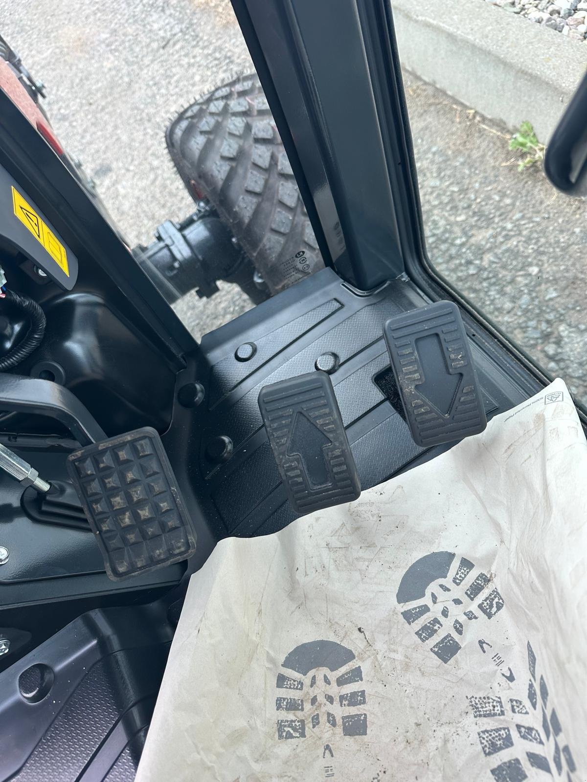 Kommunaltraktor za tip Kioti CX2510CH, Neumaschine u Klempau (Slika 12)