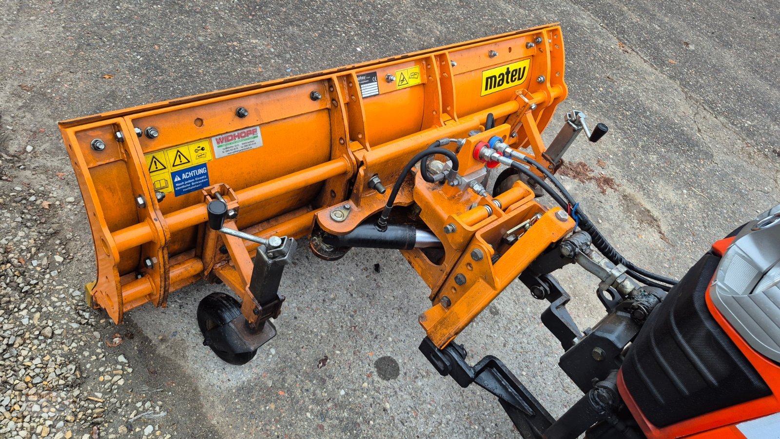 Kommunaltraktor typu Kubota B 2530, Gebrauchtmaschine v Pfoerring (Obrázek 3)