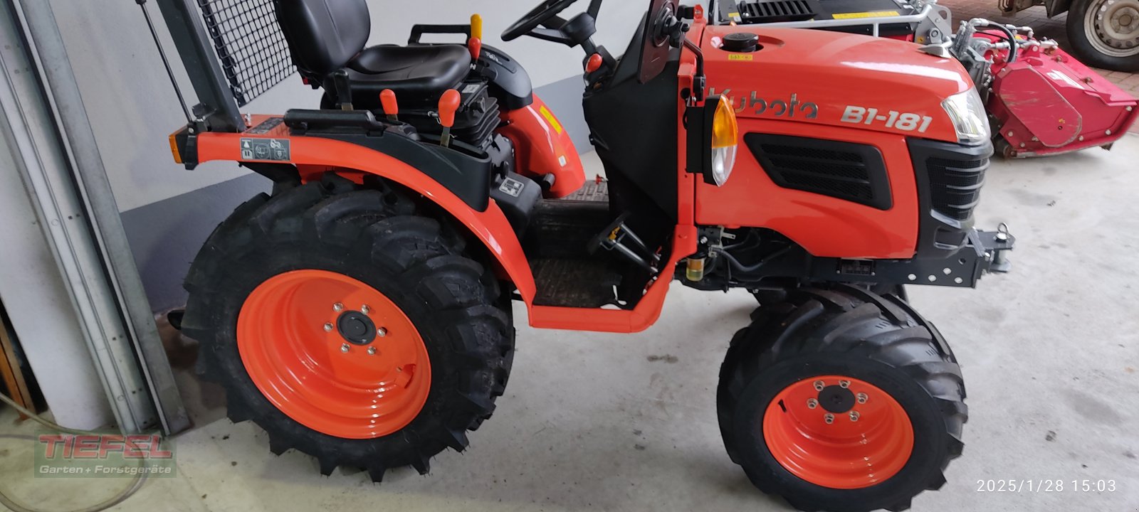 Kommunaltraktor типа Kubota B1-181, Neumaschine в Veitsbronn (Фотография 1)