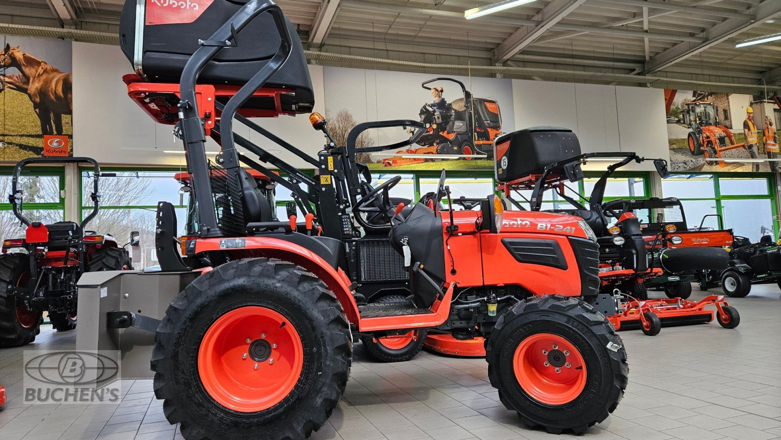 Kommunaltraktor del tipo Kubota B1-241 XL, Neumaschine In Olpe (Immagine 3)