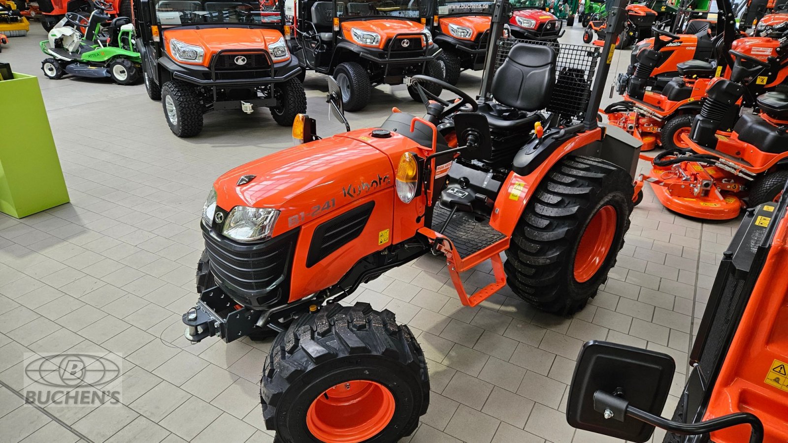 Kommunaltraktor del tipo Kubota B1-241 XL, Neumaschine In Olpe (Immagine 10)