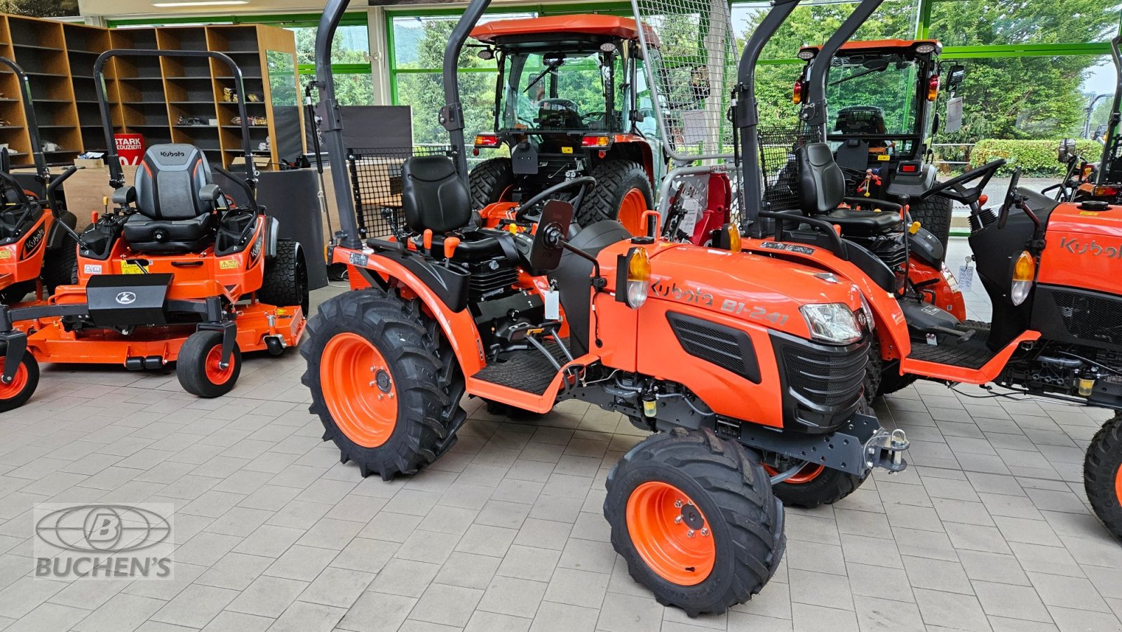 Kommunaltraktor typu Kubota B1-241, Neumaschine w Olpe (Zdjęcie 3)