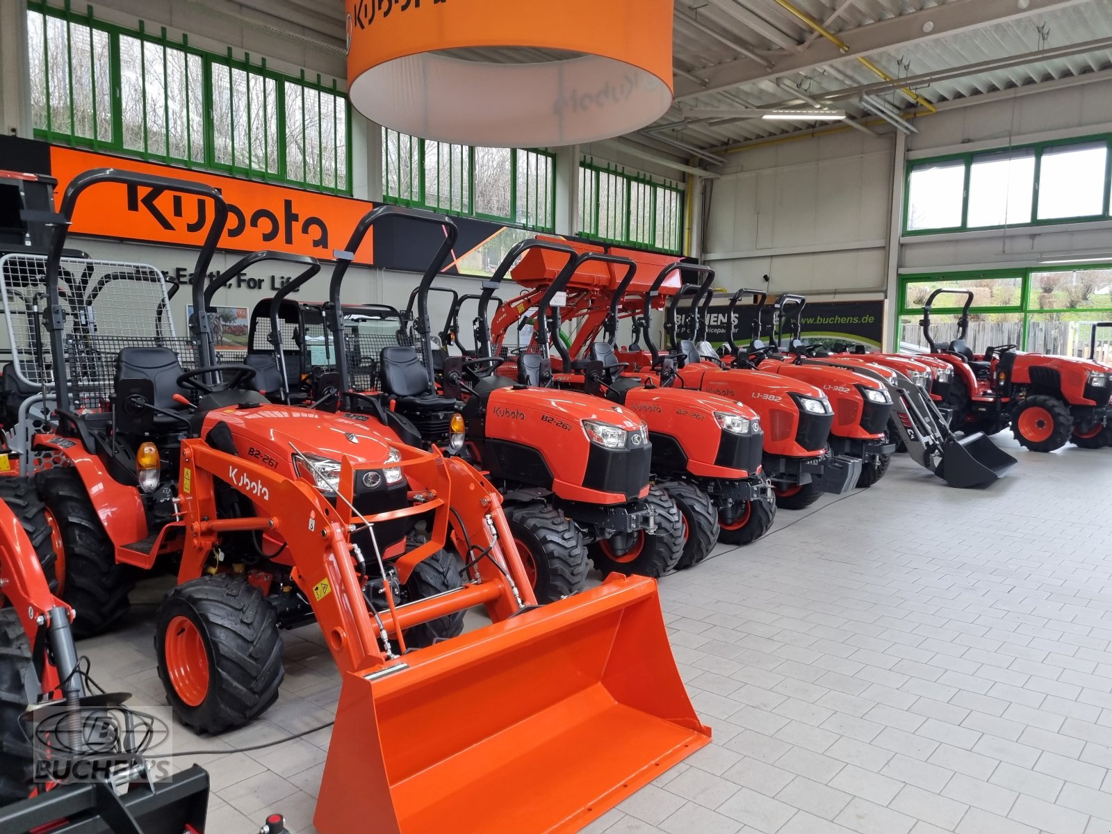 Kommunaltraktor typu Kubota B1241, Neumaschine v Olpe (Obrázek 9)