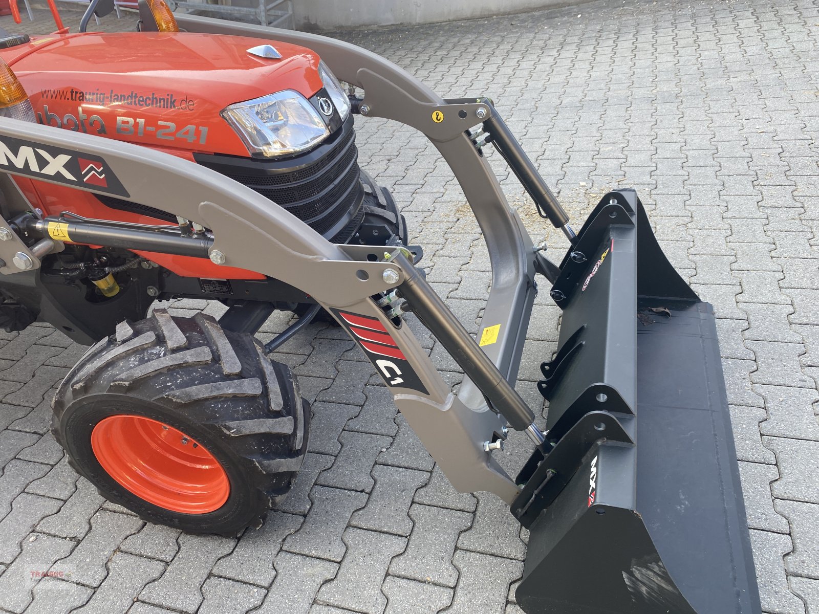 Kommunaltraktor typu Kubota B1241, Neumaschine v Mainburg/Wambach (Obrázek 3)