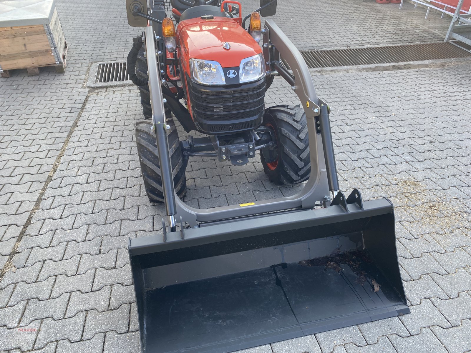 Kommunaltraktor typu Kubota B1241, Neumaschine v Mainburg/Wambach (Obrázek 9)