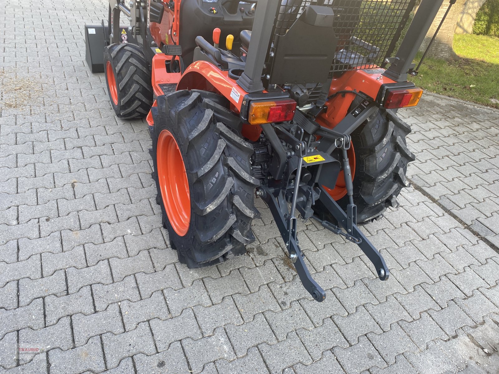 Kommunaltraktor typu Kubota B1241, Neumaschine v Mainburg/Wambach (Obrázek 13)