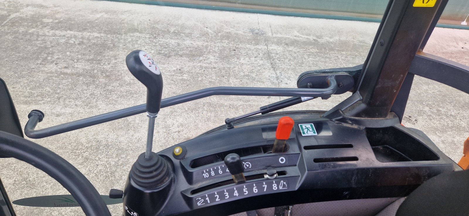 Kommunaltraktor typu Kubota B2 231 290h Klima Winterdienst EZ 28.12.2021 Mähwerk Salzstreuer Schneepflug, Gebrauchtmaschine v Palling (Obrázek 13)