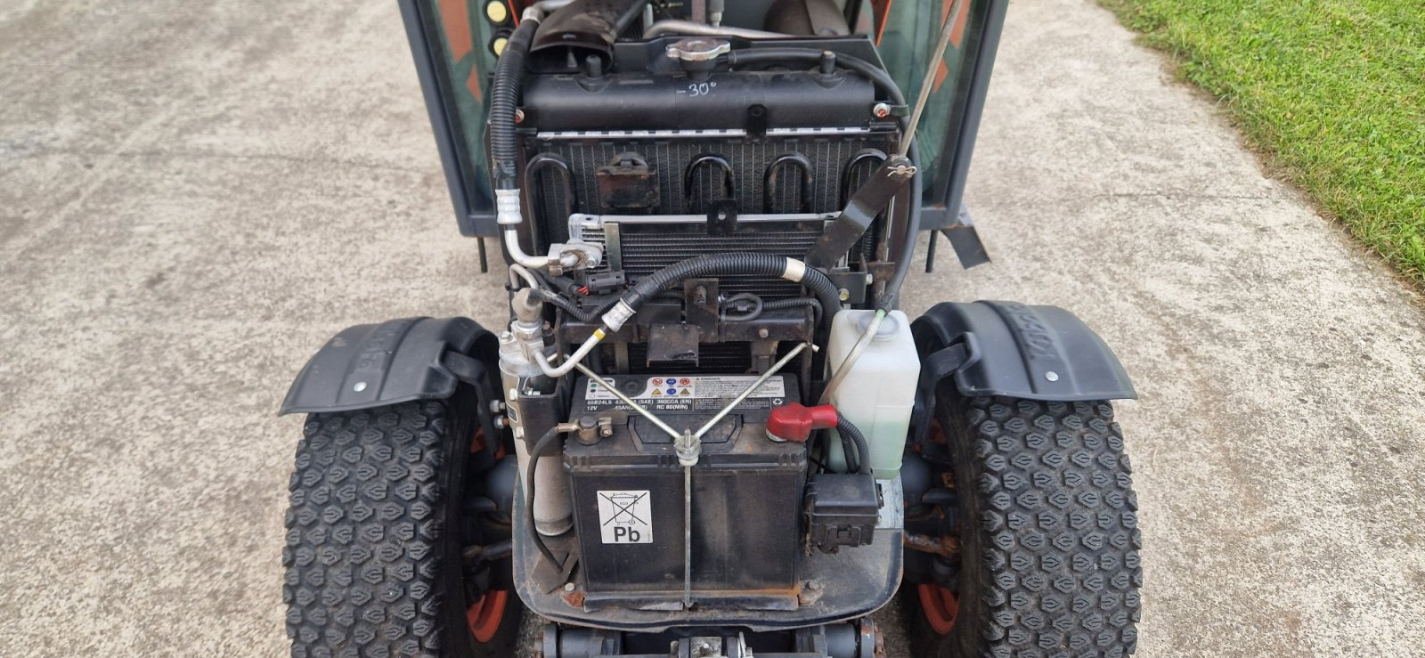 Kommunaltraktor typu Kubota B2 231 290h Klima Winterdienst EZ 28.12.2021 Mähwerk Salzstreuer Schneepflug, Gebrauchtmaschine w Palling (Zdjęcie 23)