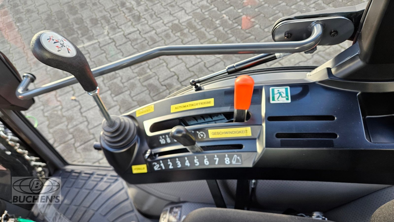 Kommunaltraktor typu Kubota B2-231 CAB, Gebrauchtmaschine v Olpe (Obrázek 17)