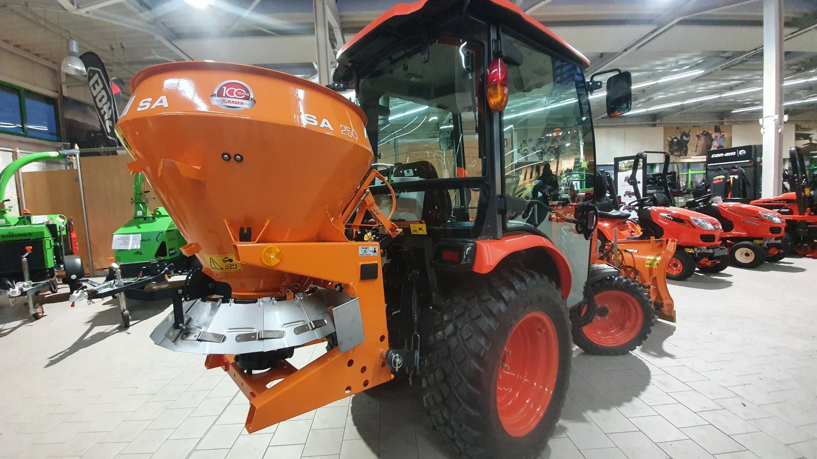 Kommunaltraktor типа Kubota B2-231 H CAB, Neumaschine в Olpe (Фотография 7)