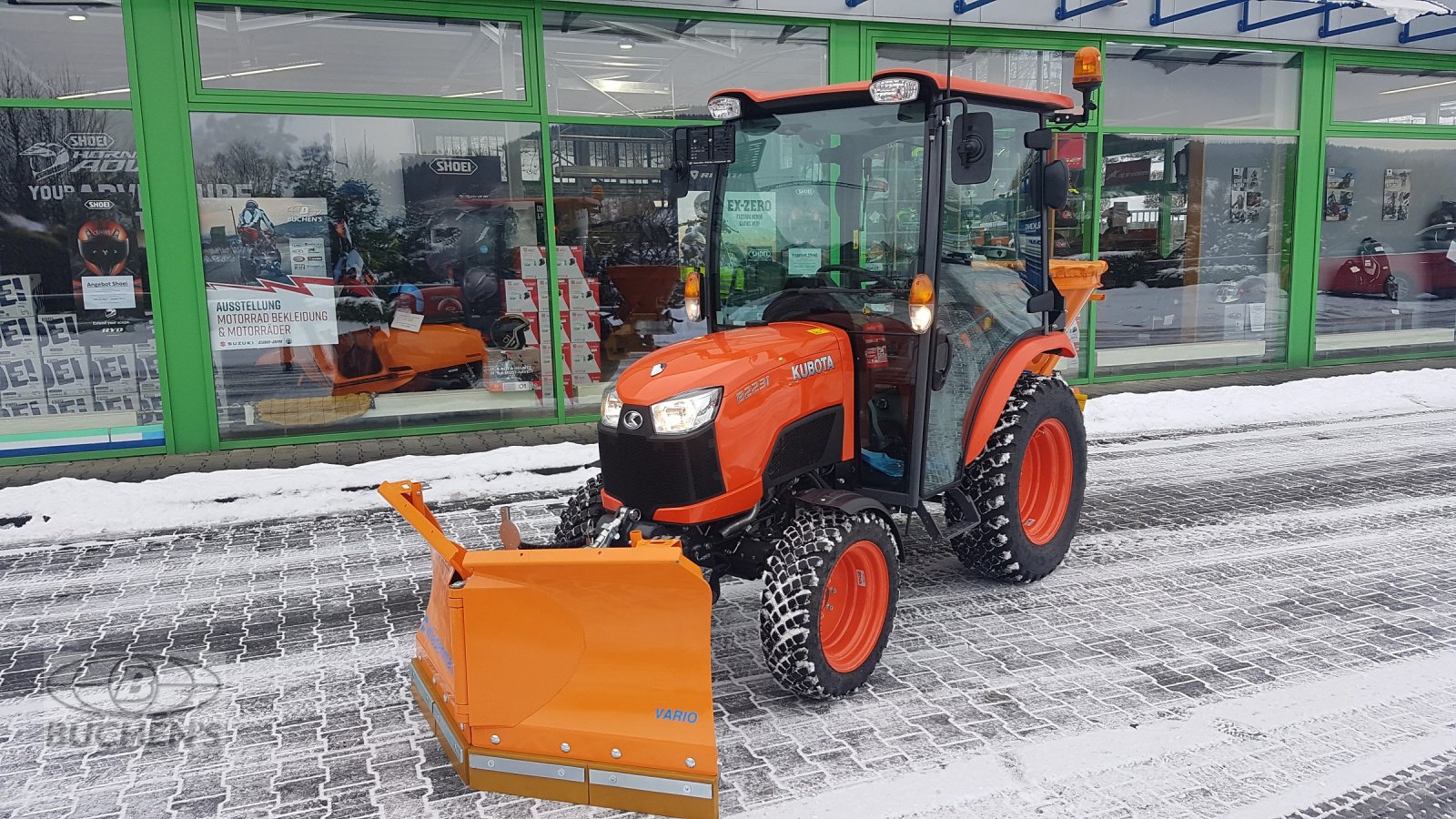 Kommunaltraktor des Typs Kubota B2-231H CAB ab 0,99% Winterdienstpaket, Neumaschine in Olpe (Bild 7)