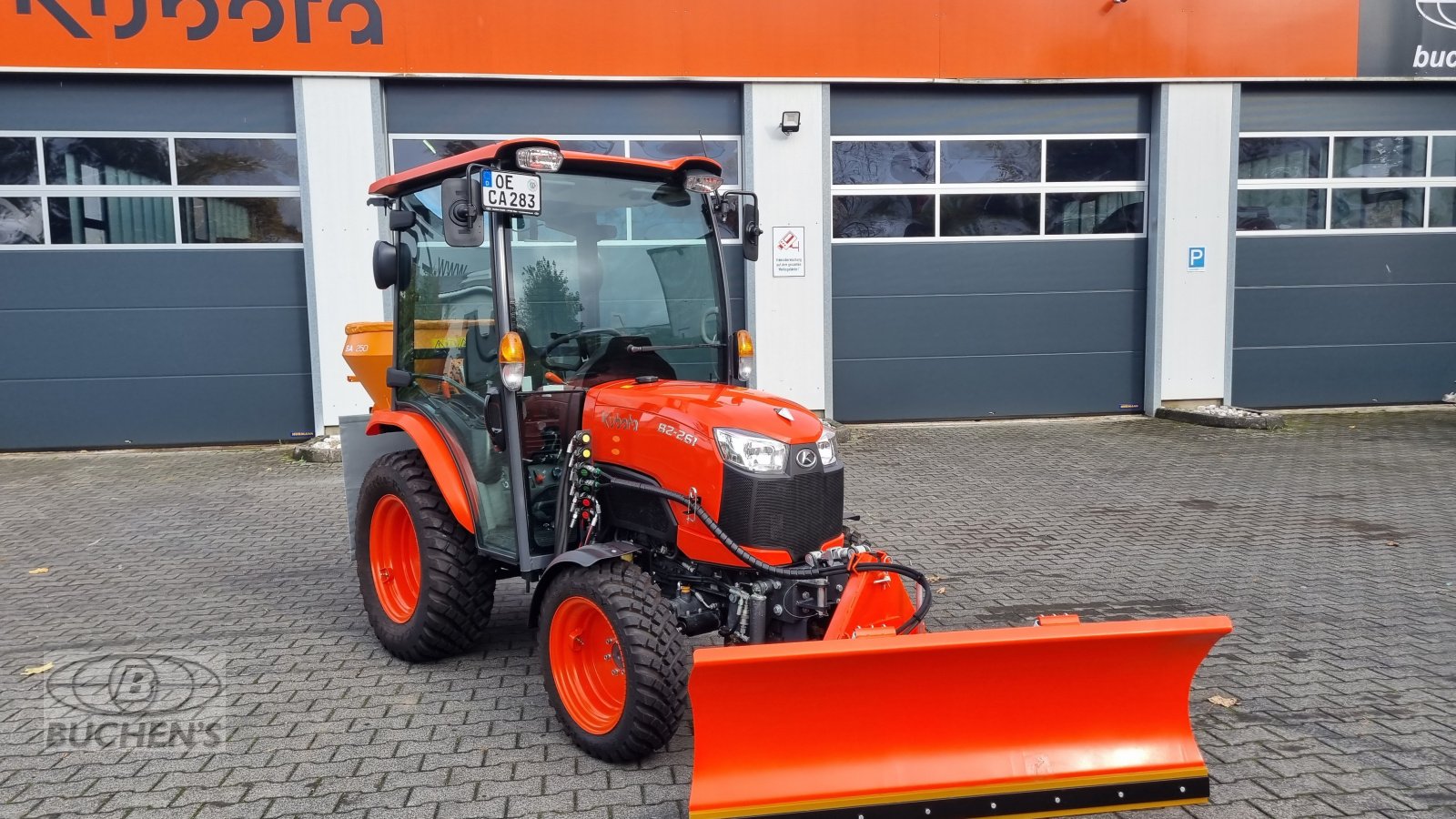 Kommunaltraktor des Typs Kubota B2-231H CAB ab 0,99% Winterdienstpaket, Neumaschine in Olpe (Bild 1)