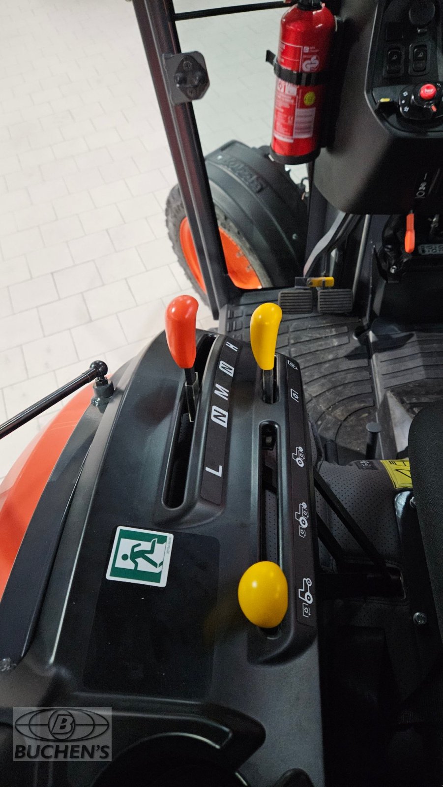 Kommunaltraktor a típus Kubota B2-261 Winterdienst, Neumaschine ekkor: Olpe (Kép 12)