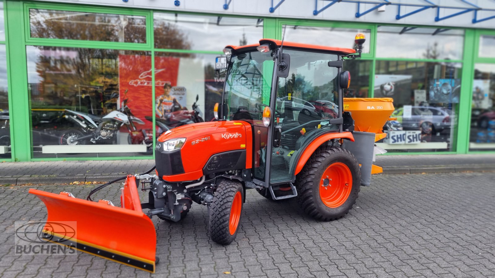 Kommunaltraktor des Typs Kubota B2-261 Winterdienst, Neumaschine in Olpe (Bild 2)