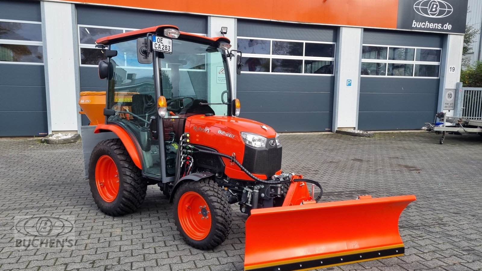 Kommunaltraktor des Typs Kubota B2-261 Winterdienst, Neumaschine in Olpe (Bild 5)