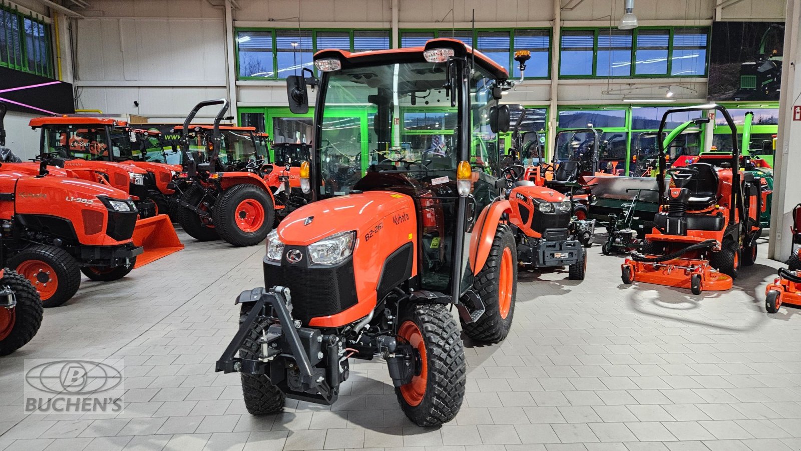 Kommunaltraktor del tipo Kubota B2-261, Neumaschine en Olpe (Imagen 11)