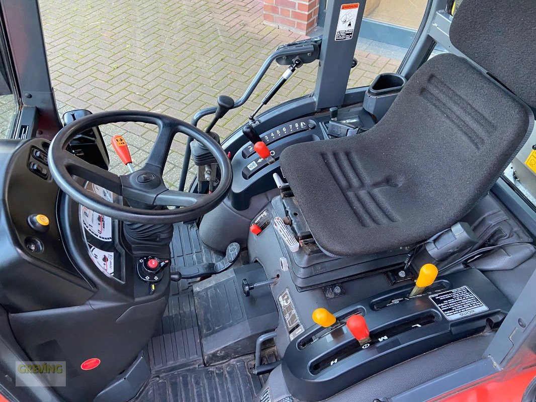 Kommunaltraktor des Typs Kubota B2230 inkl. Schneeschild / Salzstreuer / Kehrmaschine, Gebrauchtmaschine in Ahaus (Bild 7)