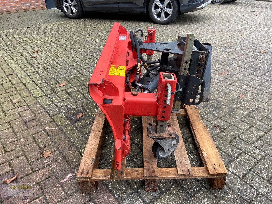 Kommunaltraktor des Typs Kubota B2230 inkl. Schneeschild / Salzstreuer / Kehrmaschine, Gebrauchtmaschine in Ahaus (Bild 18)