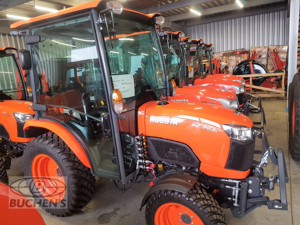 Kommunaltraktor des Typs Kubota B2261, Neumaschine in Olpe (Bild 4)