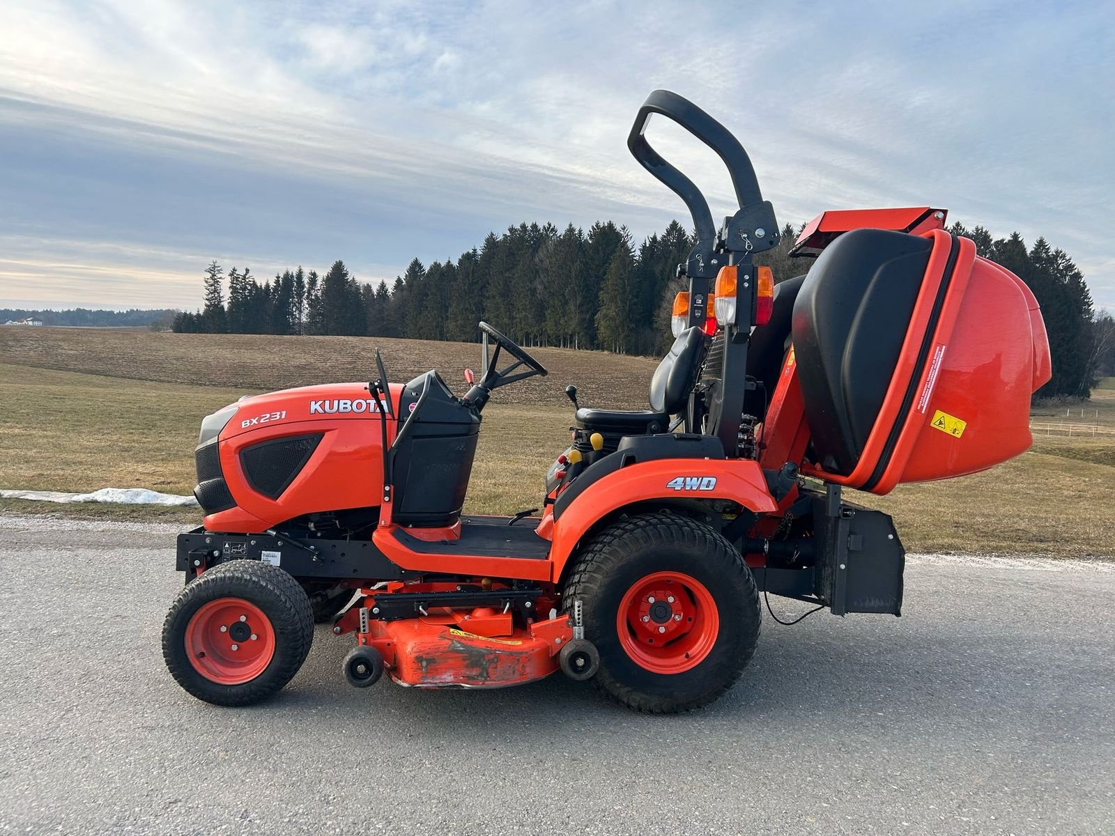Kommunaltraktor des Typs Kubota BX 231, Gebrauchtmaschine in NATTERNBACH (Bild 3)