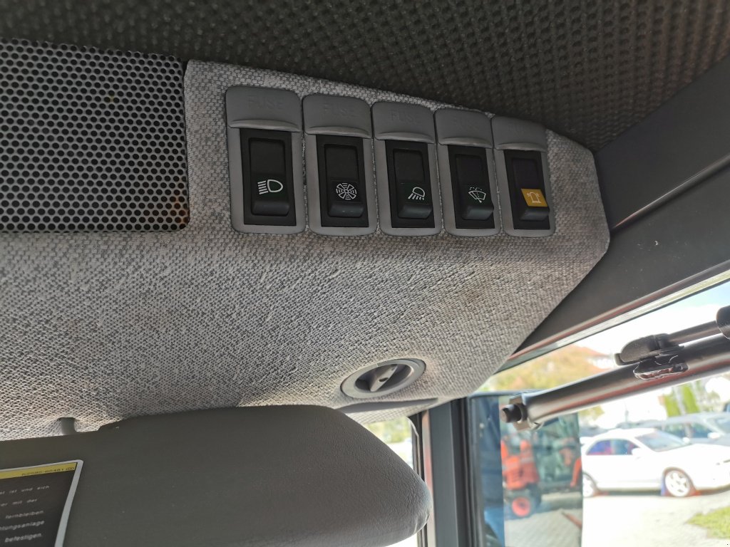 Kommunaltraktor des Typs Kubota BX 2350 Allrad Hydrostat alle inkl.Schneeschild 1.40m und Streugerät, Gebrauchtmaschine in Pfarrkirchen im Mühlkreis (Bild 9)