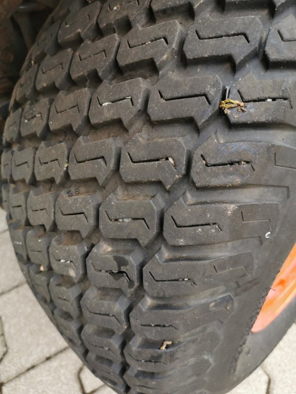 Kommunaltraktor des Typs Kubota BX 2350 Allrad Hydrostat alle inkl.Schneeschild 1.40m und Streugerät, Gebrauchtmaschine in Pfarrkirchen im Mühlkreis (Bild 23)