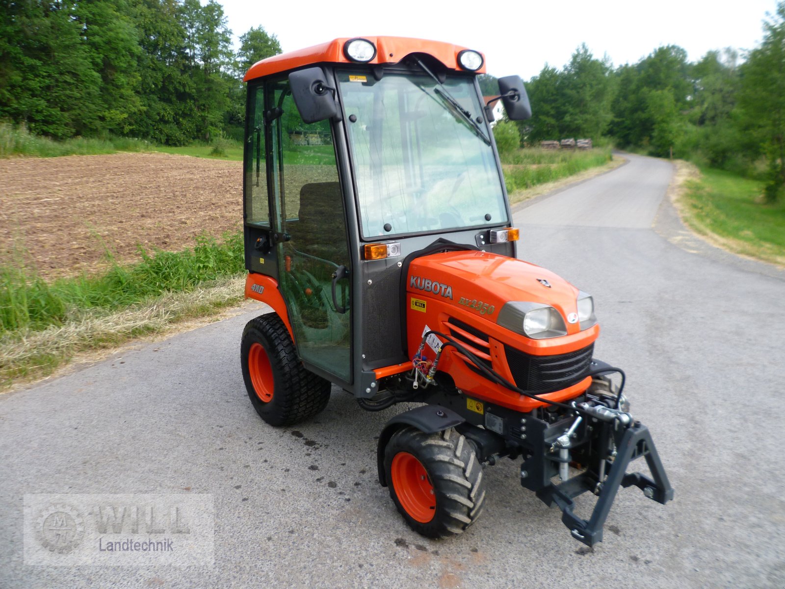 Kommunaltraktor des Typs Kubota BX 2350, Gebrauchtmaschine in Rudendorf (Bild 3)