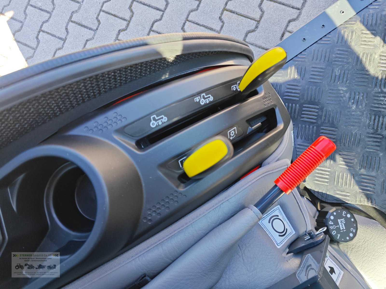 Kommunaltraktor typu Kubota BX 261 CAB, Neumaschine v Eging am See (Obrázek 17)