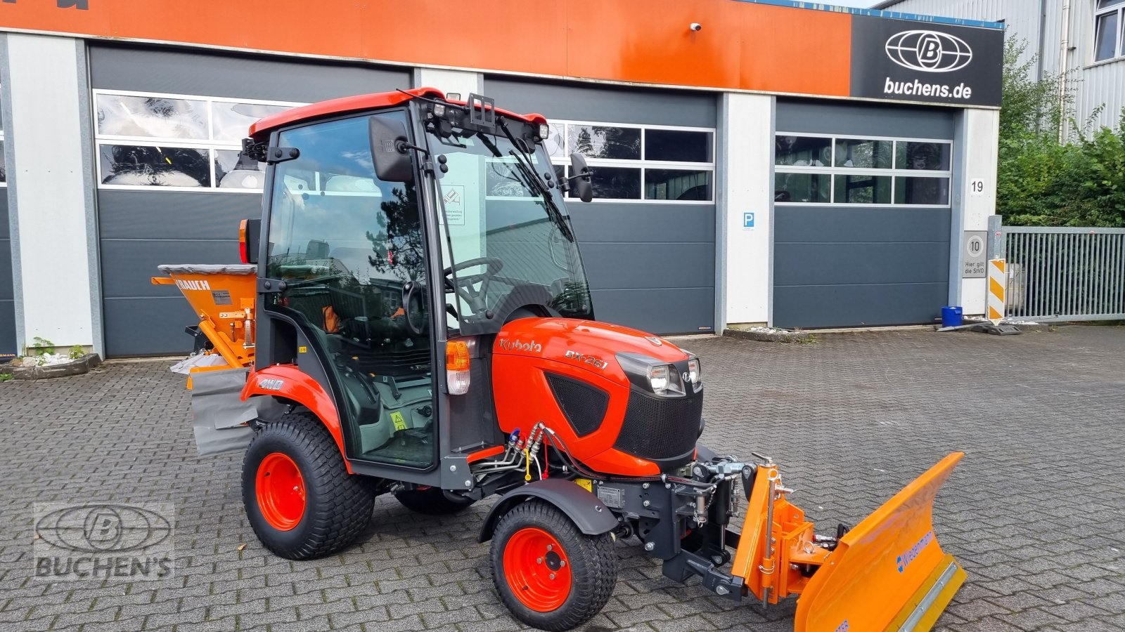Kommunaltraktor des Typs Kubota BX 261 Winterdienst, Neumaschine in Olpe (Bild 7)