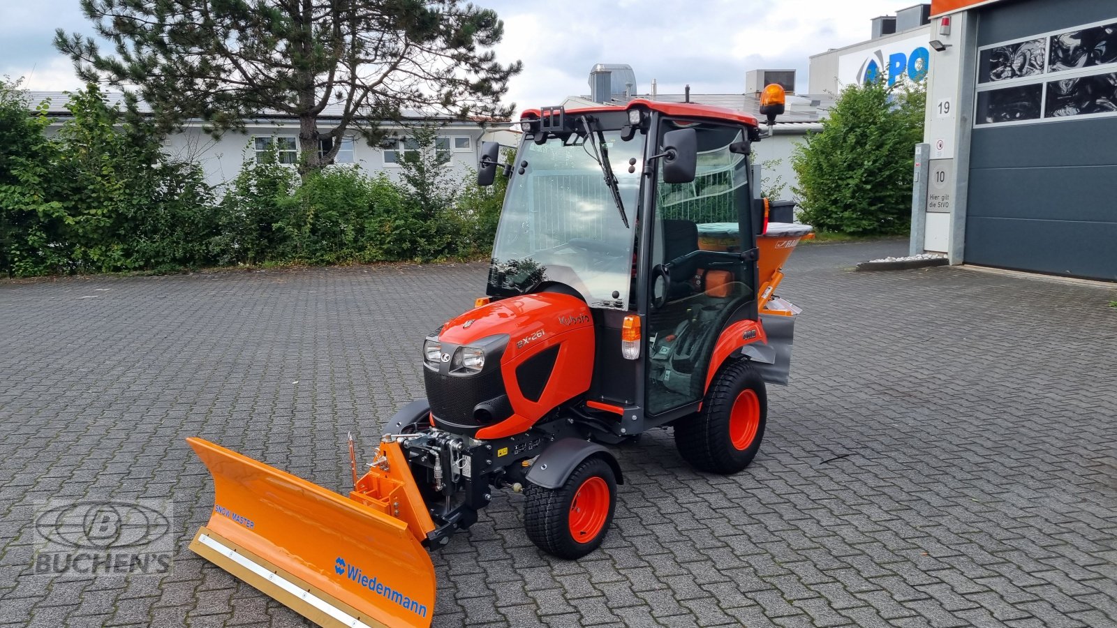 Kommunaltraktor des Typs Kubota BX 261 Winterdienst, Neumaschine in Olpe (Bild 10)
