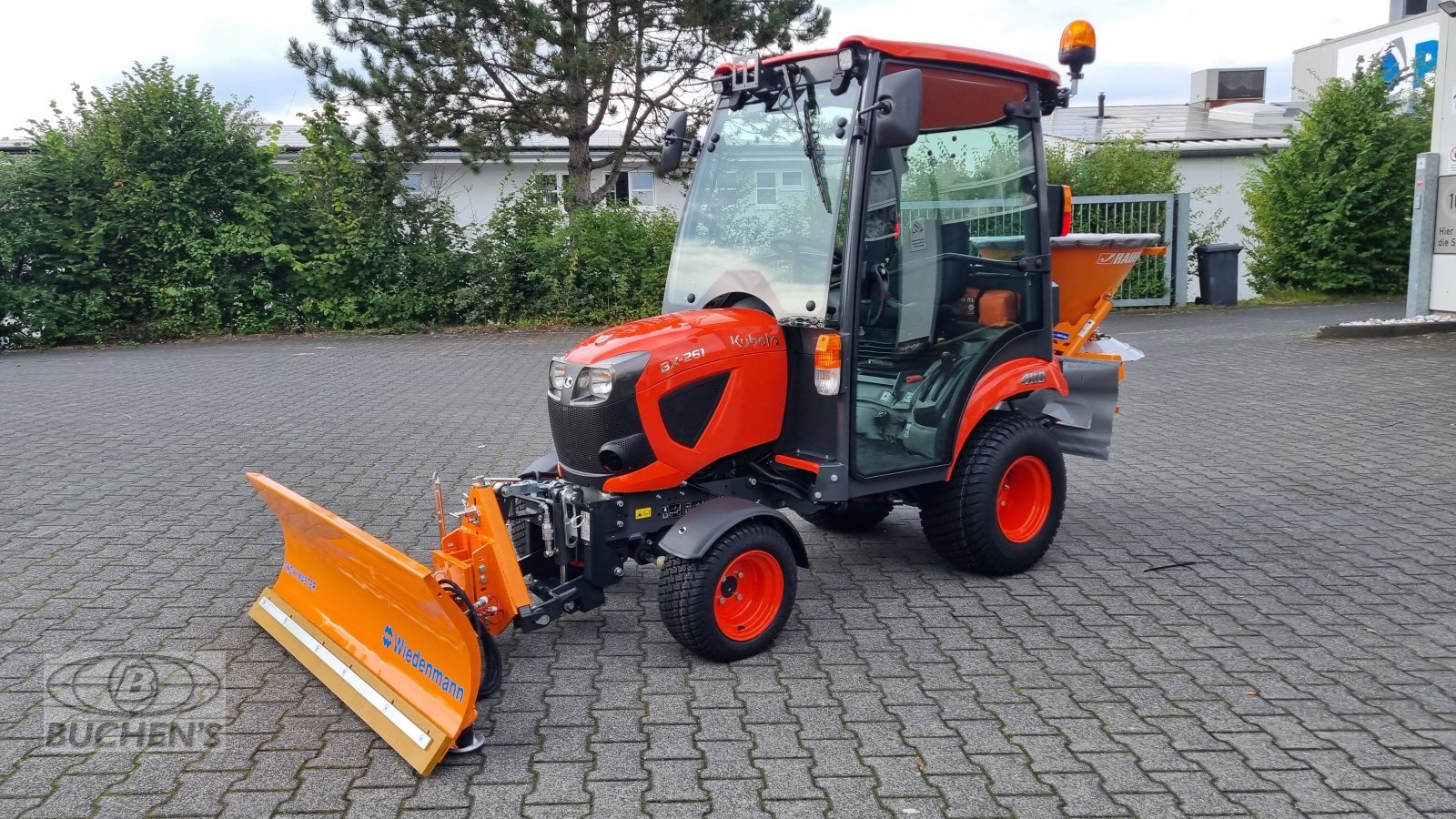 Kommunaltraktor des Typs Kubota BX 261 Winterdienst, Neumaschine in Olpe (Bild 11)
