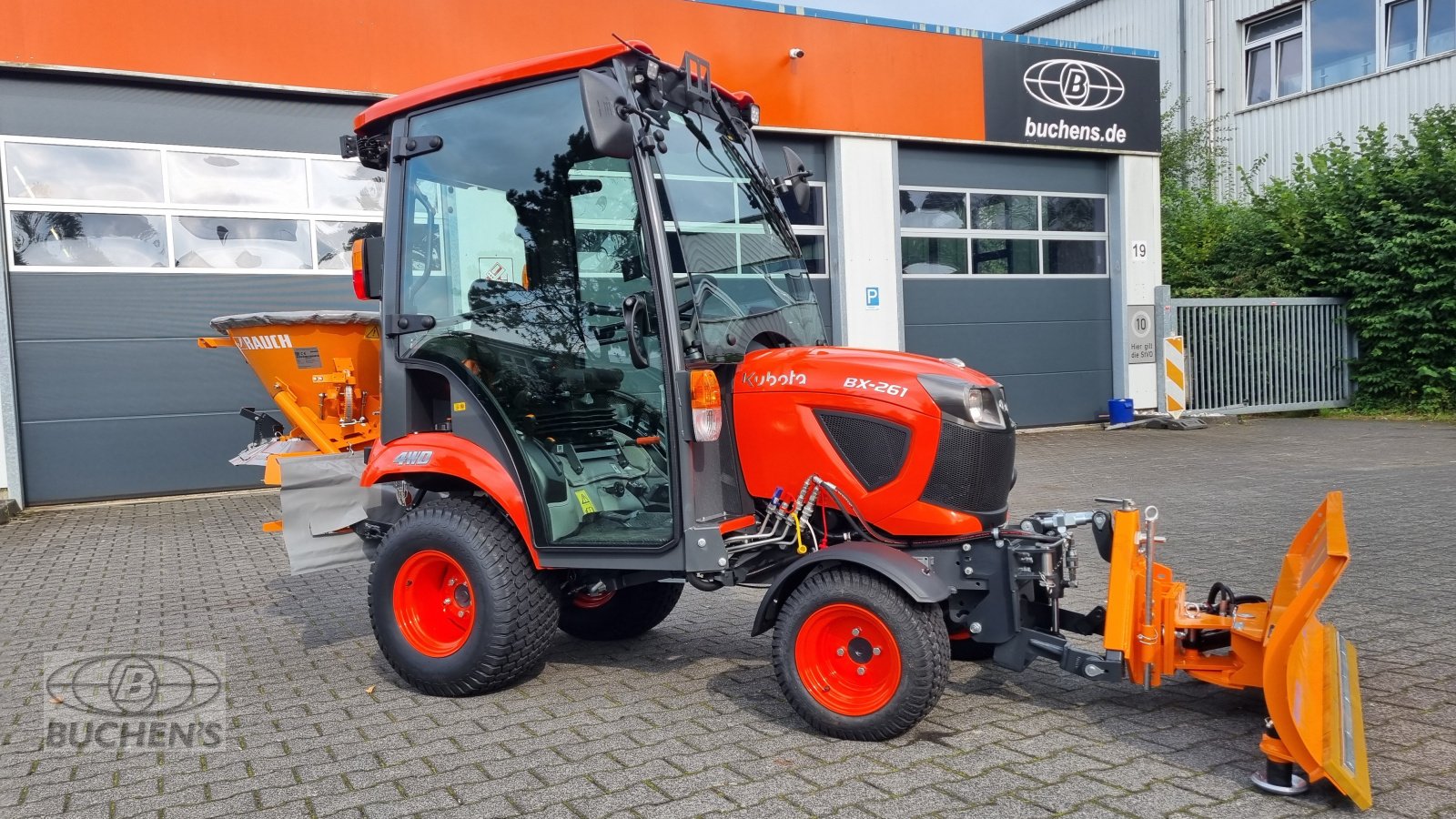 Kommunaltraktor des Typs Kubota BX 261 Winterdienst, Neumaschine in Olpe (Bild 15)
