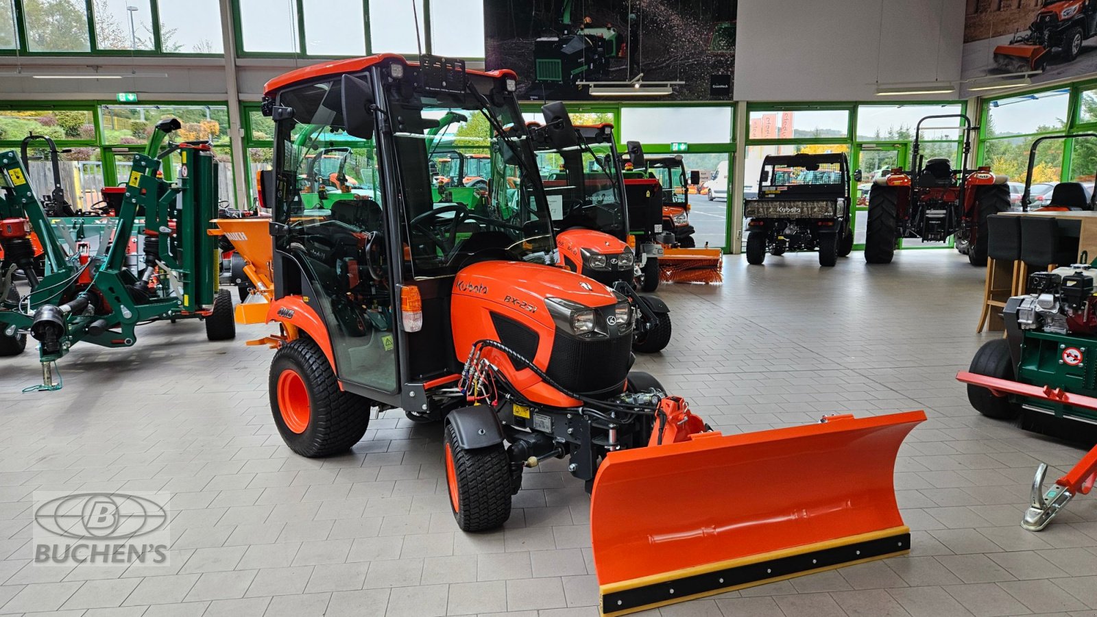 Kommunaltraktor typu Kubota BX231 Winterdienst, Neumaschine v Olpe (Obrázek 2)