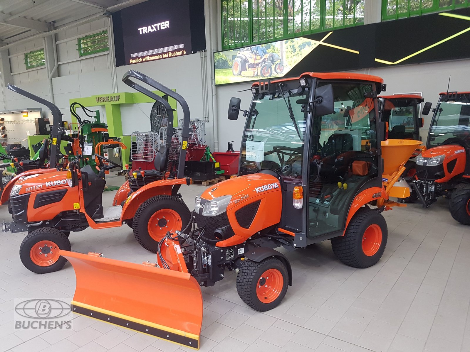Kommunaltraktor des Typs Kubota BX231 Winterdienstpaket, Neumaschine in Olpe (Bild 1)