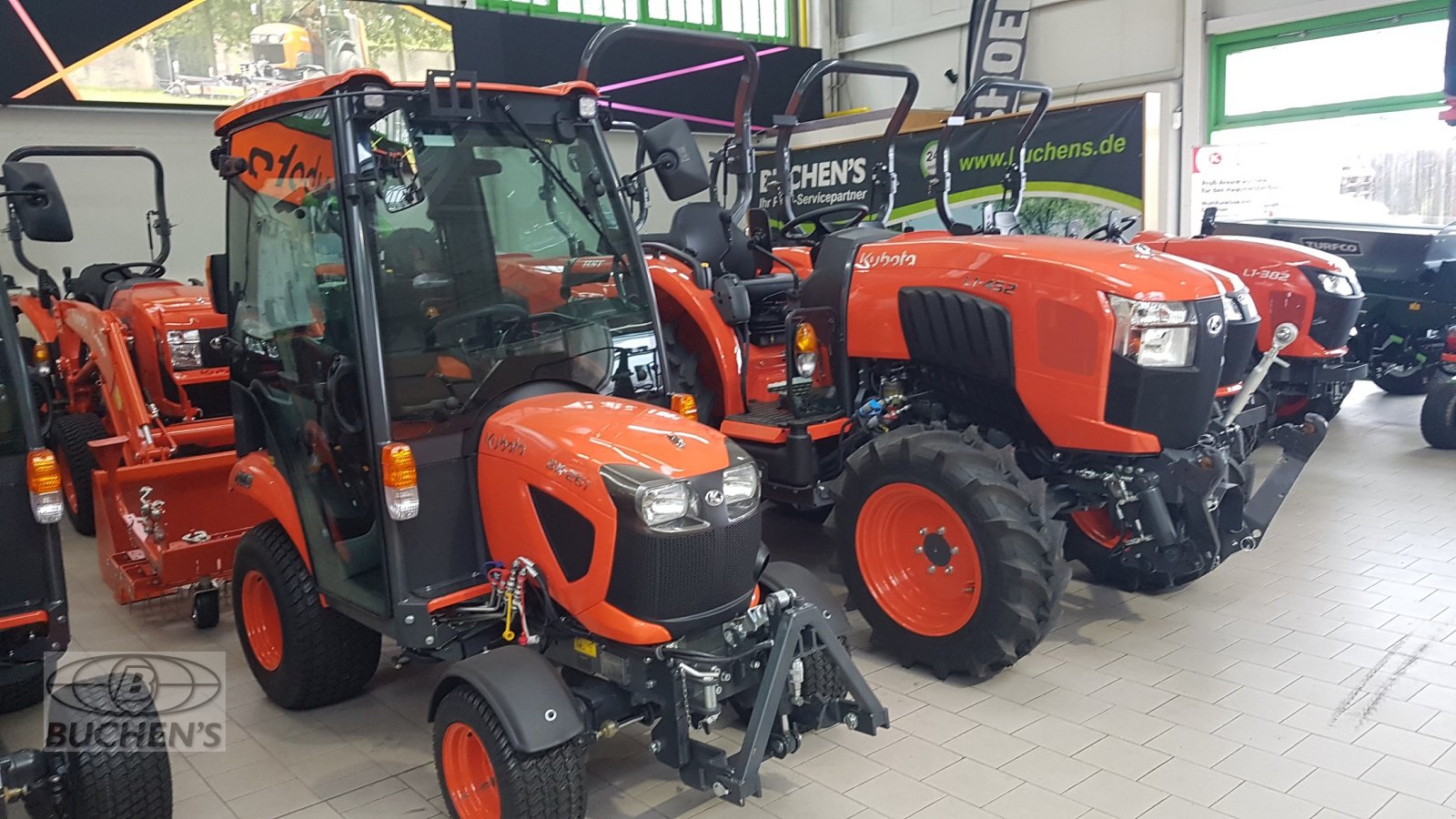 Kommunaltraktor des Typs Kubota BX261 CAB, Neumaschine in Olpe (Bild 5)