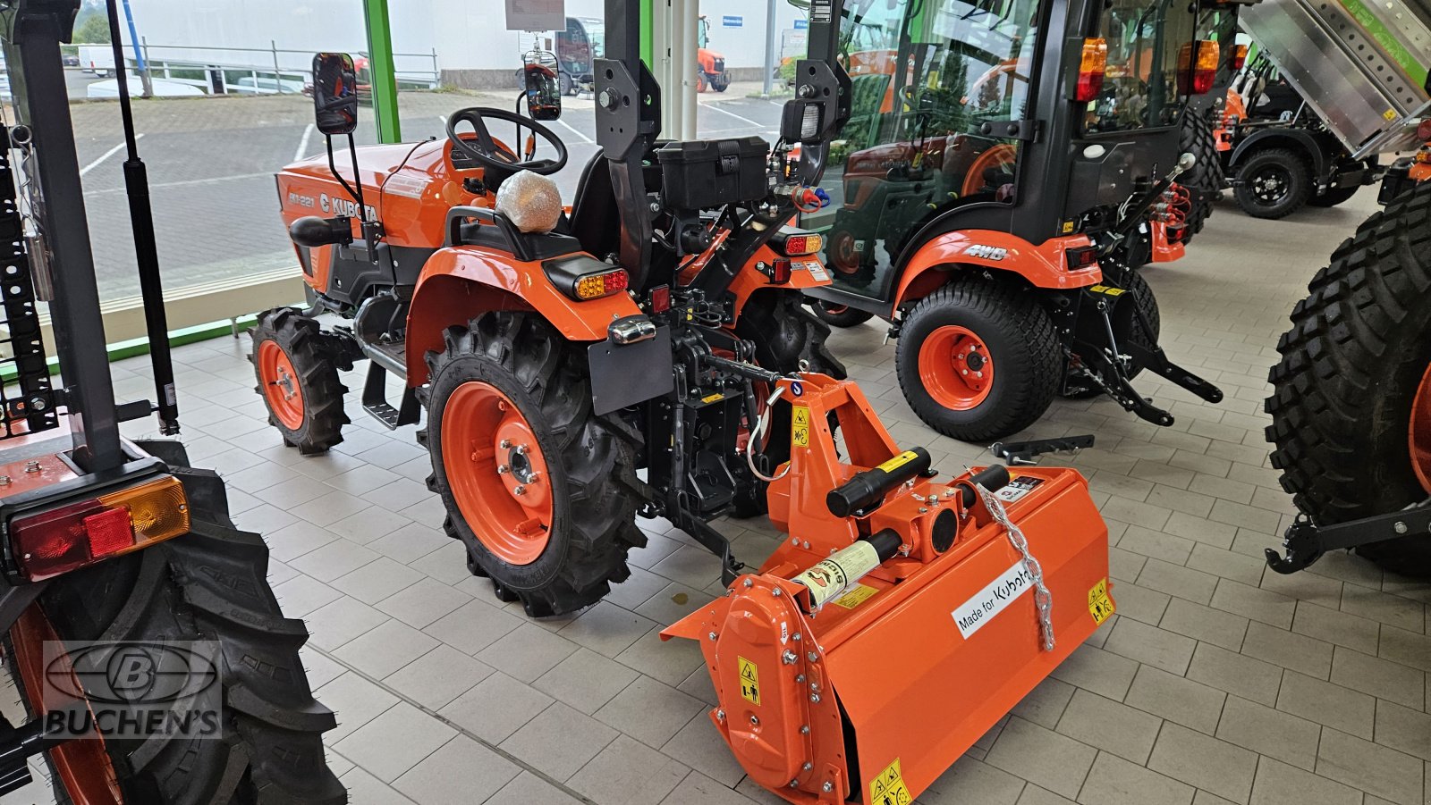 Kommunaltraktor des Typs Kubota EK1-221 inkl. Bodenfräse, Neumaschine in Olpe (Bild 7)